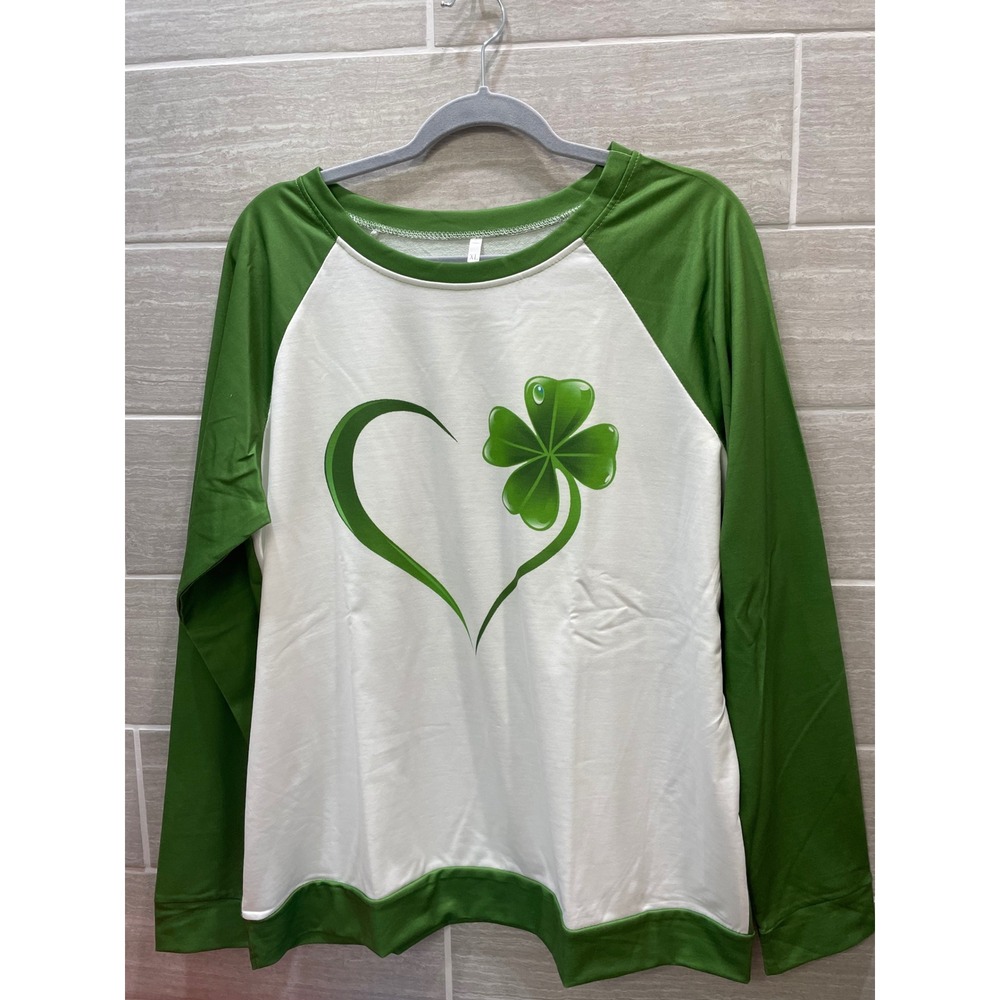 St. Patrick's Day pullover shirt women's small shamrock heart‎ Irish